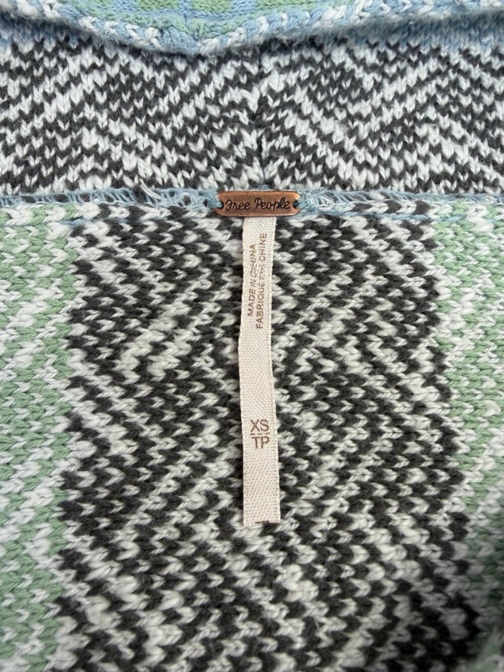 Free People Baja Hoodie Crop Sweater XS Blue Green Boho - Picture 4 of 6